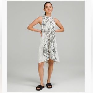 NWT Lululemon Mesh Overlay High Neck Dress Size 4